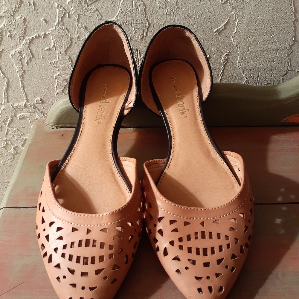 Charming charlie laser cut flats 8.5